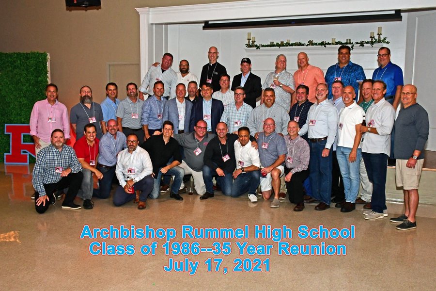 The Class of 1985 and 1986 at their Rummel reunion