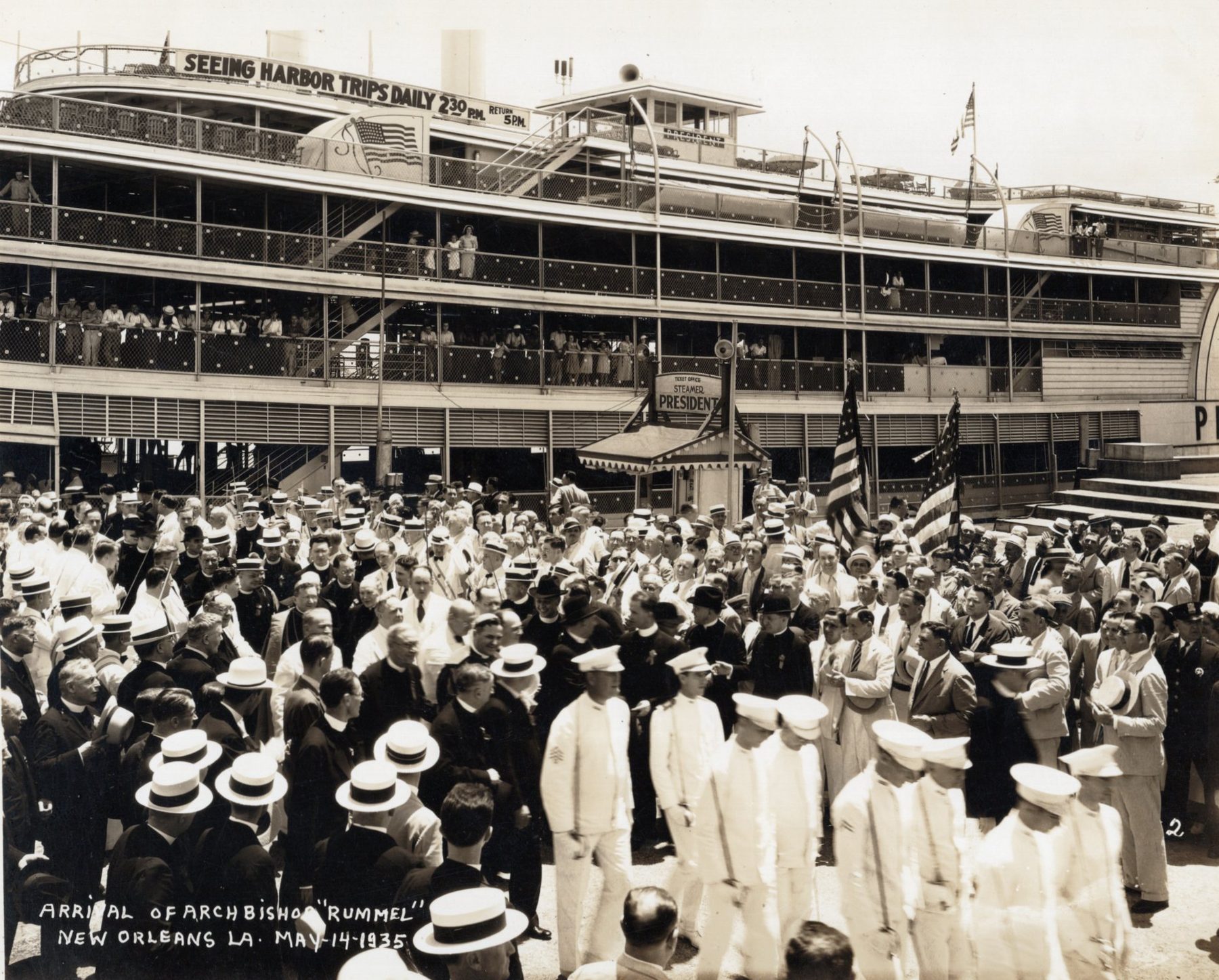 Crowds along the New Orleans riverfront waiting to greet Archbishop Rummel in May 1935
